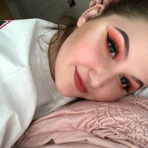 Meet your Posher, Kara